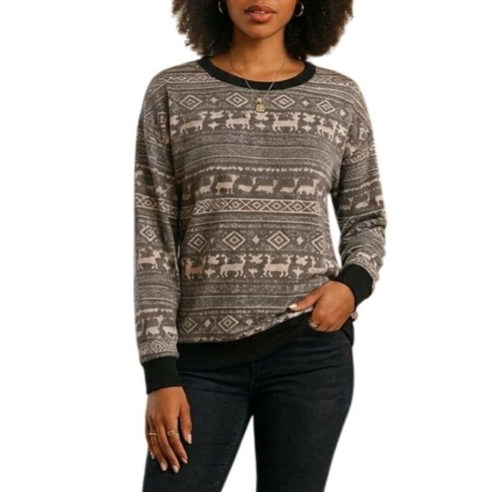 White Birch Size Medium Pullover Sweater Winter Reindeer Pattern Gray Black